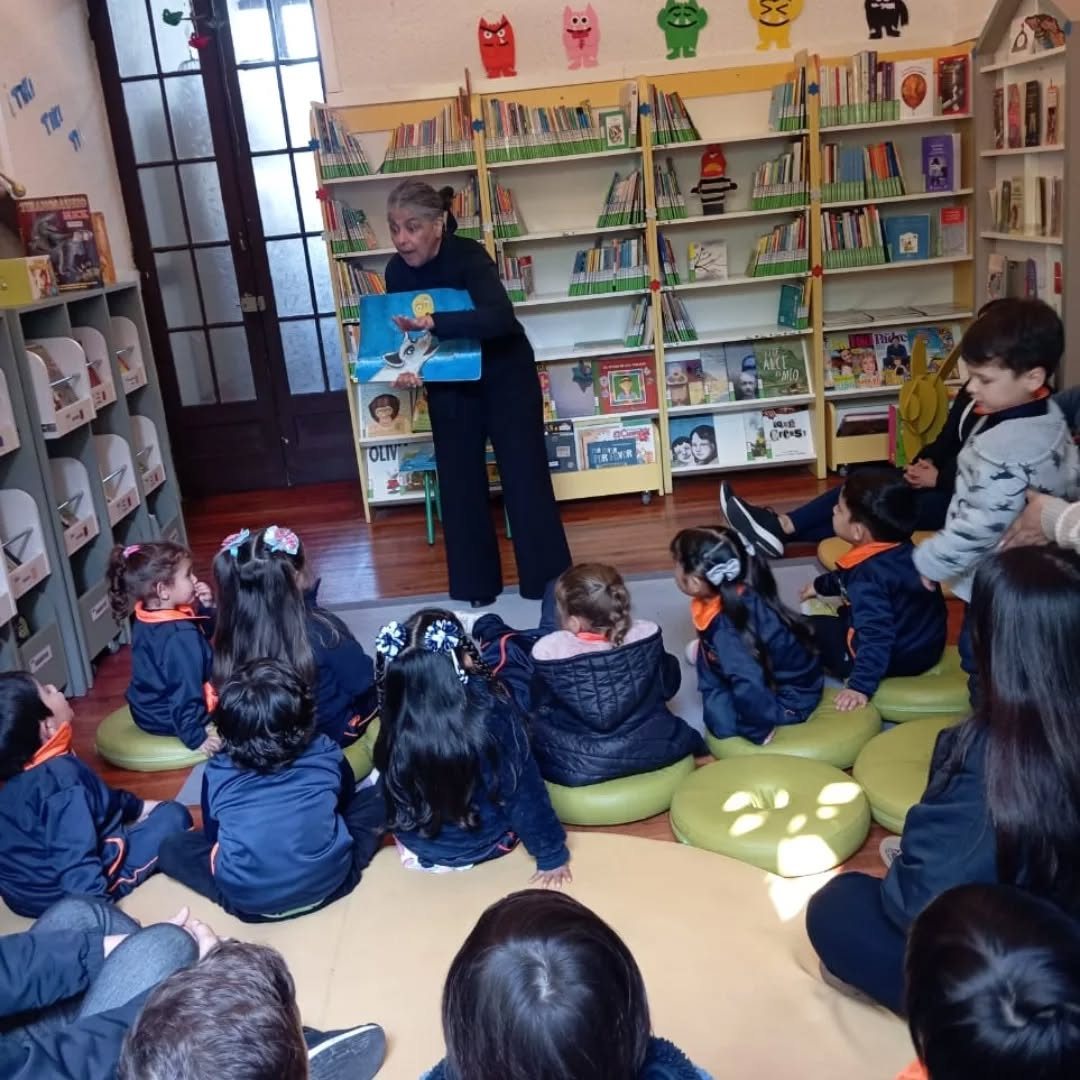 Actividad de cuenta cuentos en Biblioteca Municipal