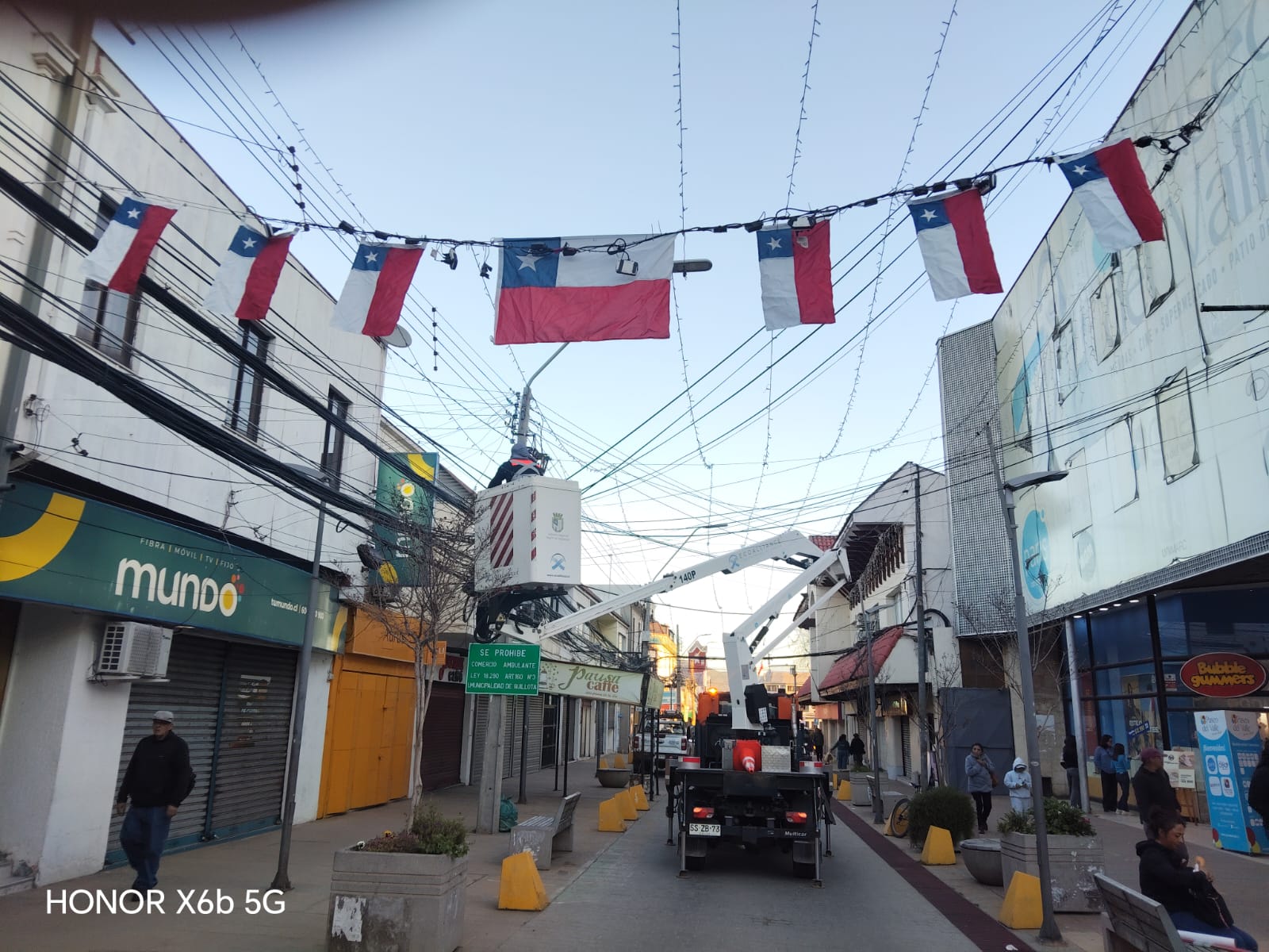 Proceso de decoración de calles del centro de Quillota