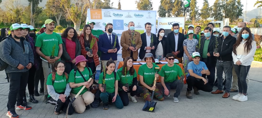 Municipalidad de Quillota y Duoc-UC firmaron convenio  de colaboración a días de plantar el árbol número 60.000