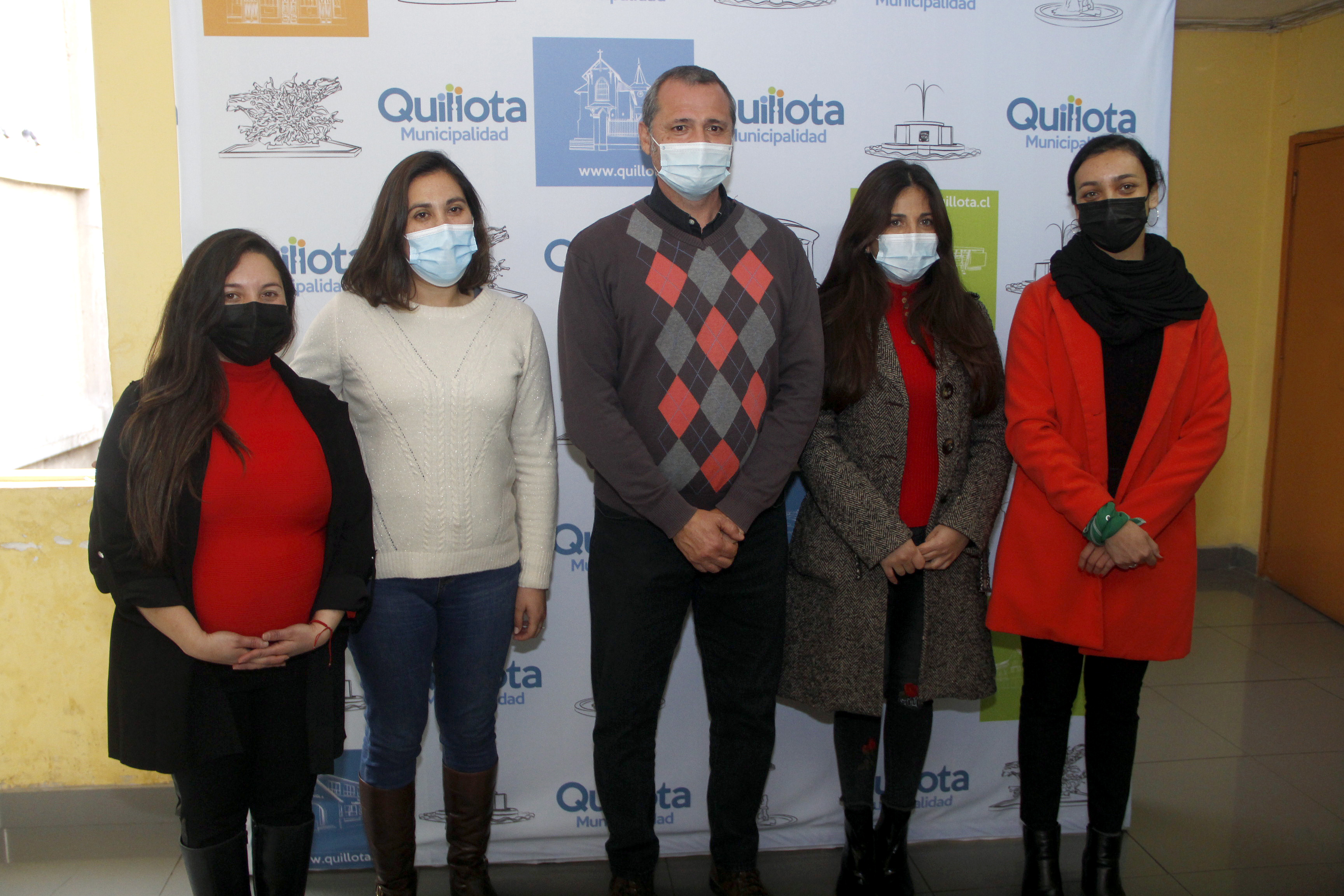 Alcalde de Quillota presentó a cuatro nuevas  directoras y encargadas de unidades municipales
