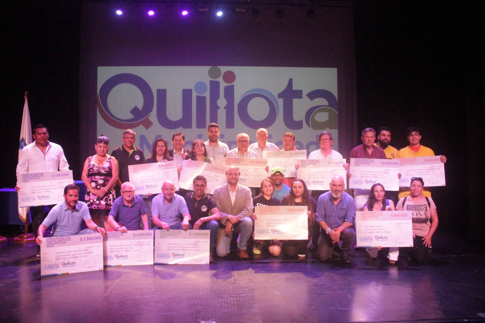 Instituciones de Quillota recibieron sus cheques por adjudicarse los Presupuestos Participativos Deportivos.