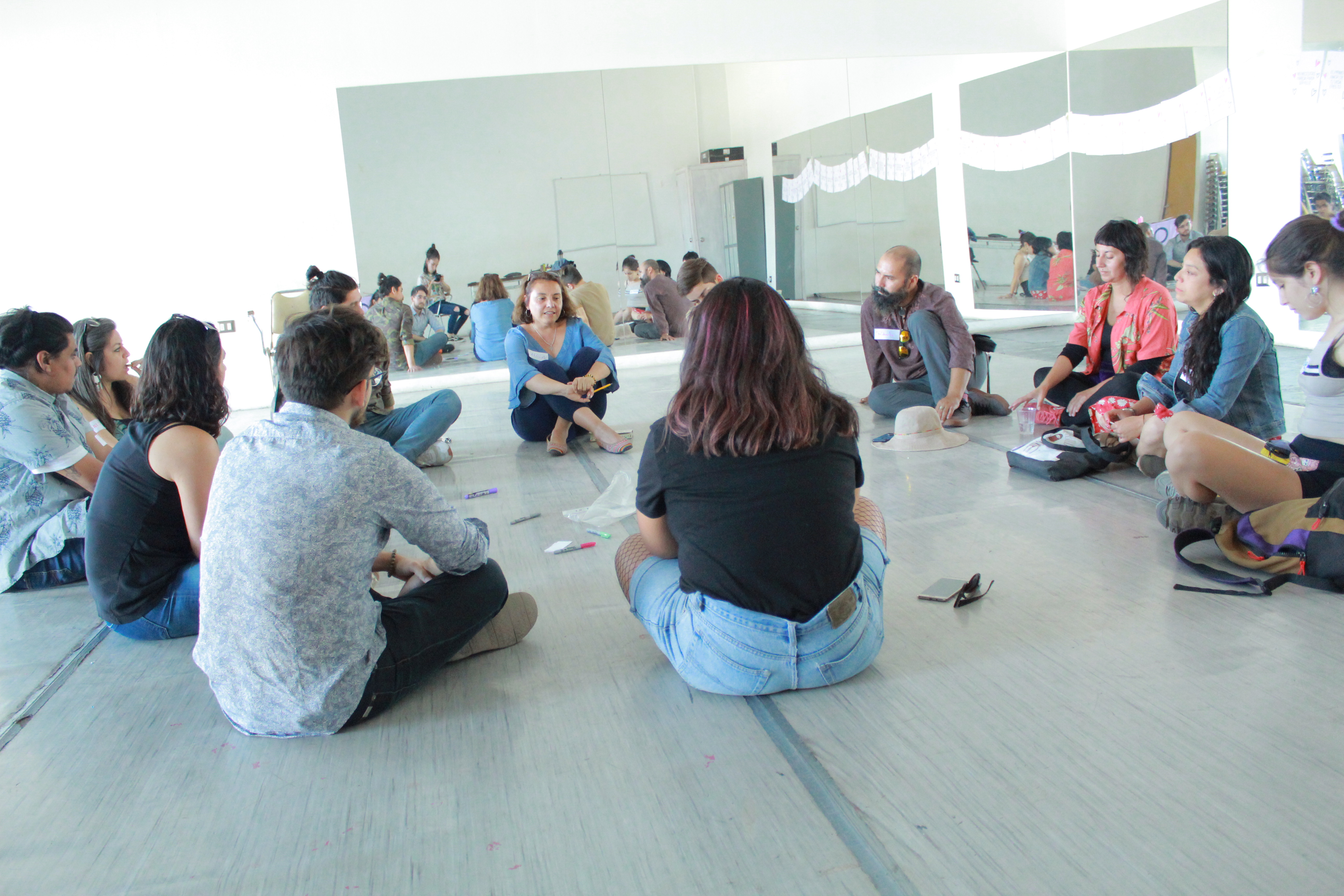 Taller-conversatorio derribó mitos en torno al amor romántico desde las diversidades y disidencias sexuales