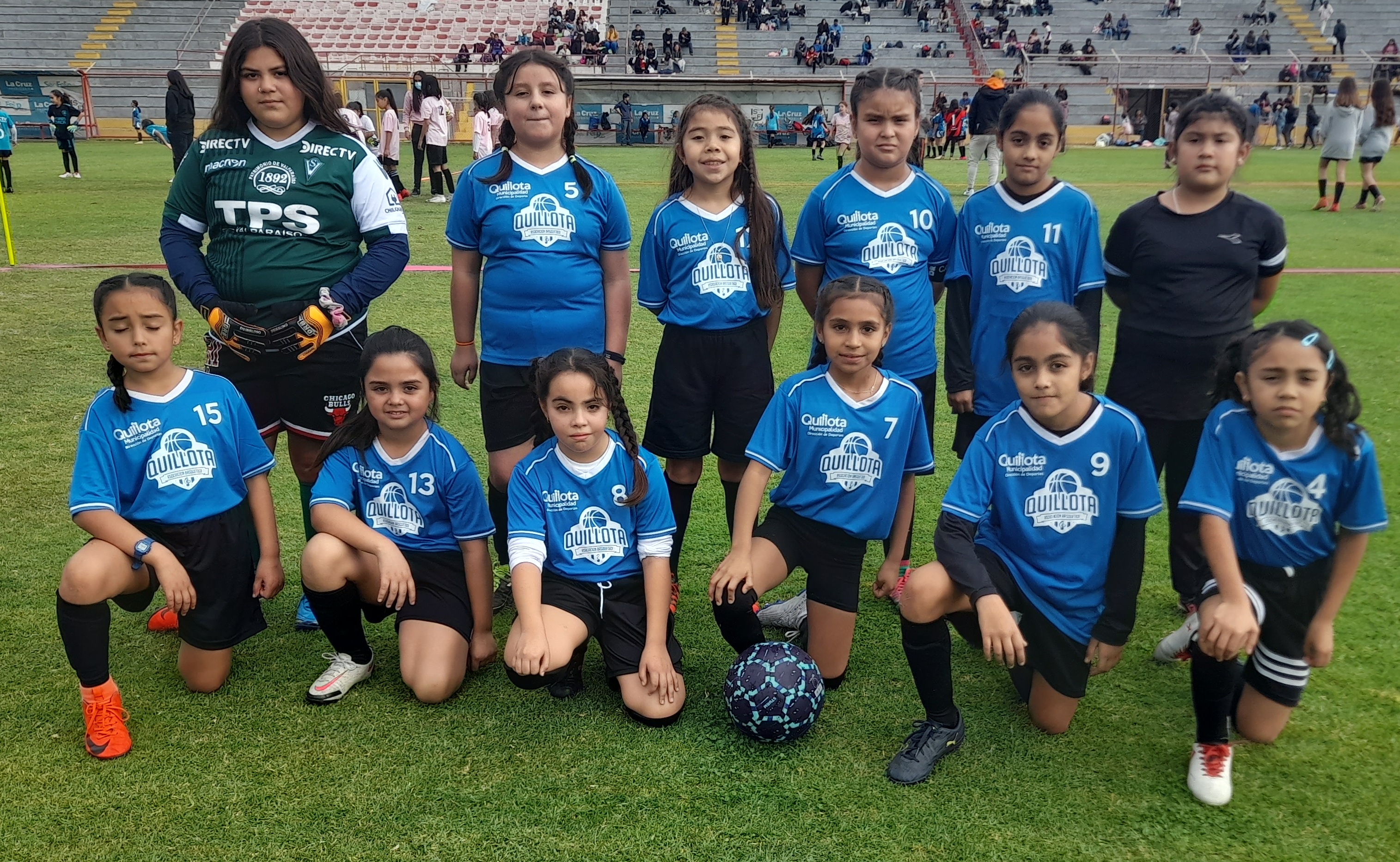 Pequeñas del Taller Municipal Fútbol Femenino de Quillota se preparan para jornada de Liga Niñas al Poder.