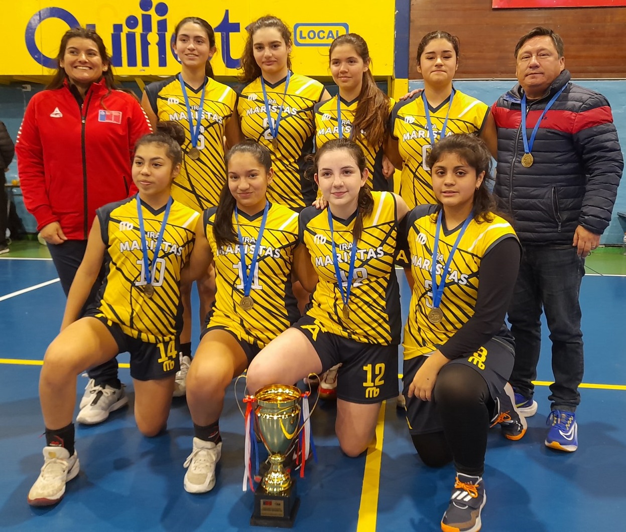 Representantes de Quillota se quedaron con el primer lugar provincial a nivel escolar en futsal y básquetbol.