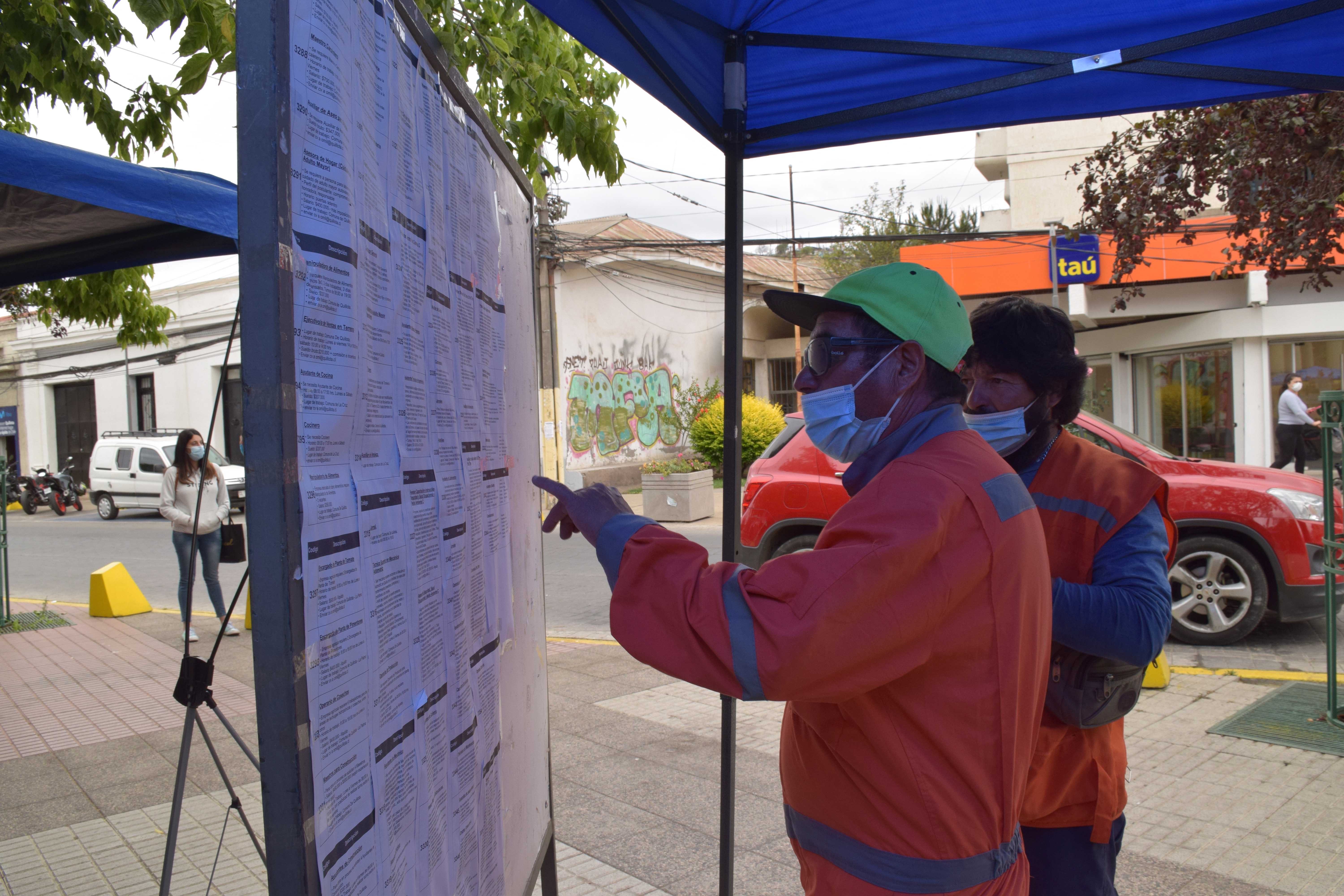 Cerca de 600 puestos de empleo dispuso feria laboral municipal