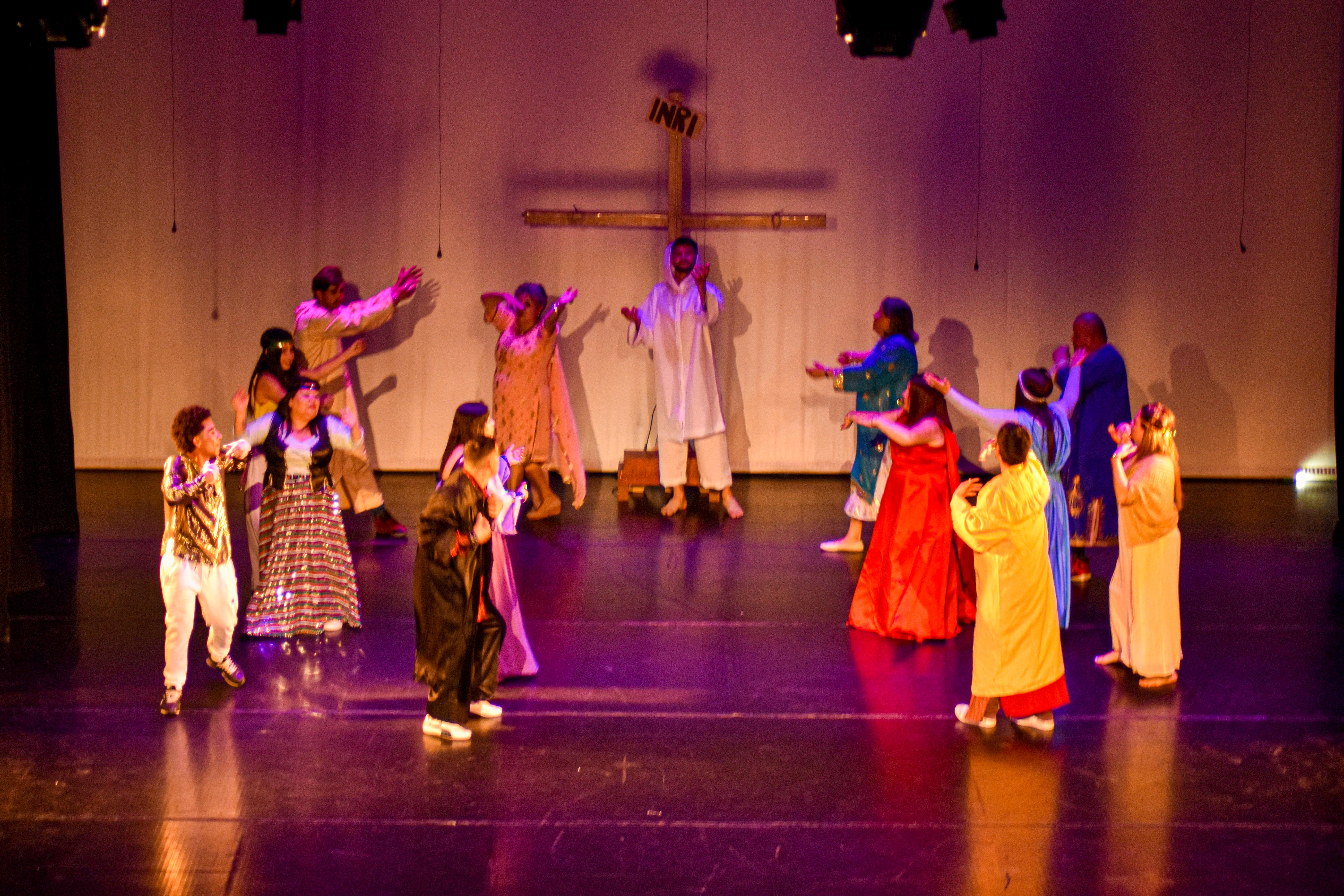 Beneficiarios del Albergue Municipal presentaron la obra de teatro “Jesucristo Superstar”