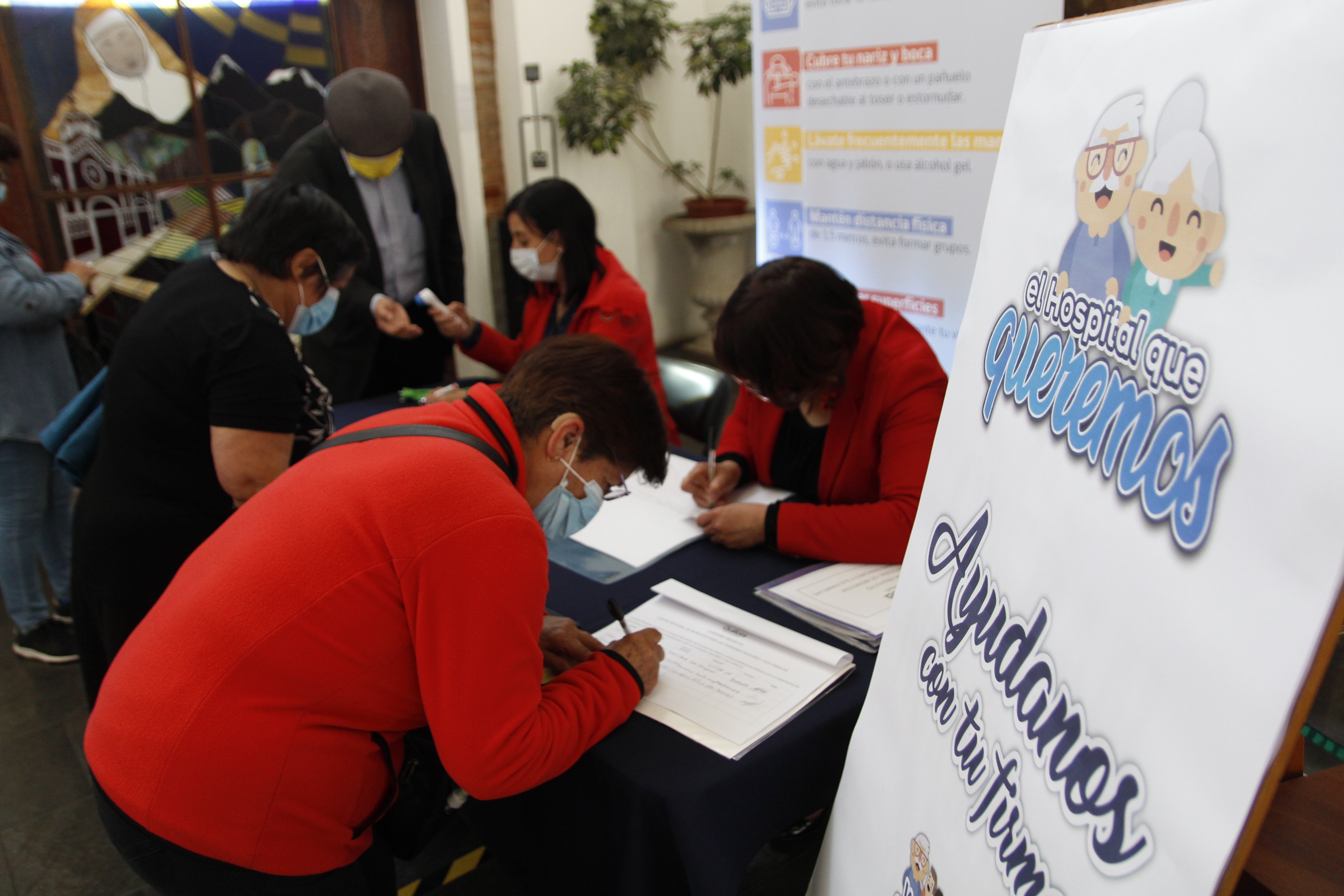 Campaña por un Centro Integral para el Adulto Mayor ya ha reunido más de 4 mil firmas en solo 4 días