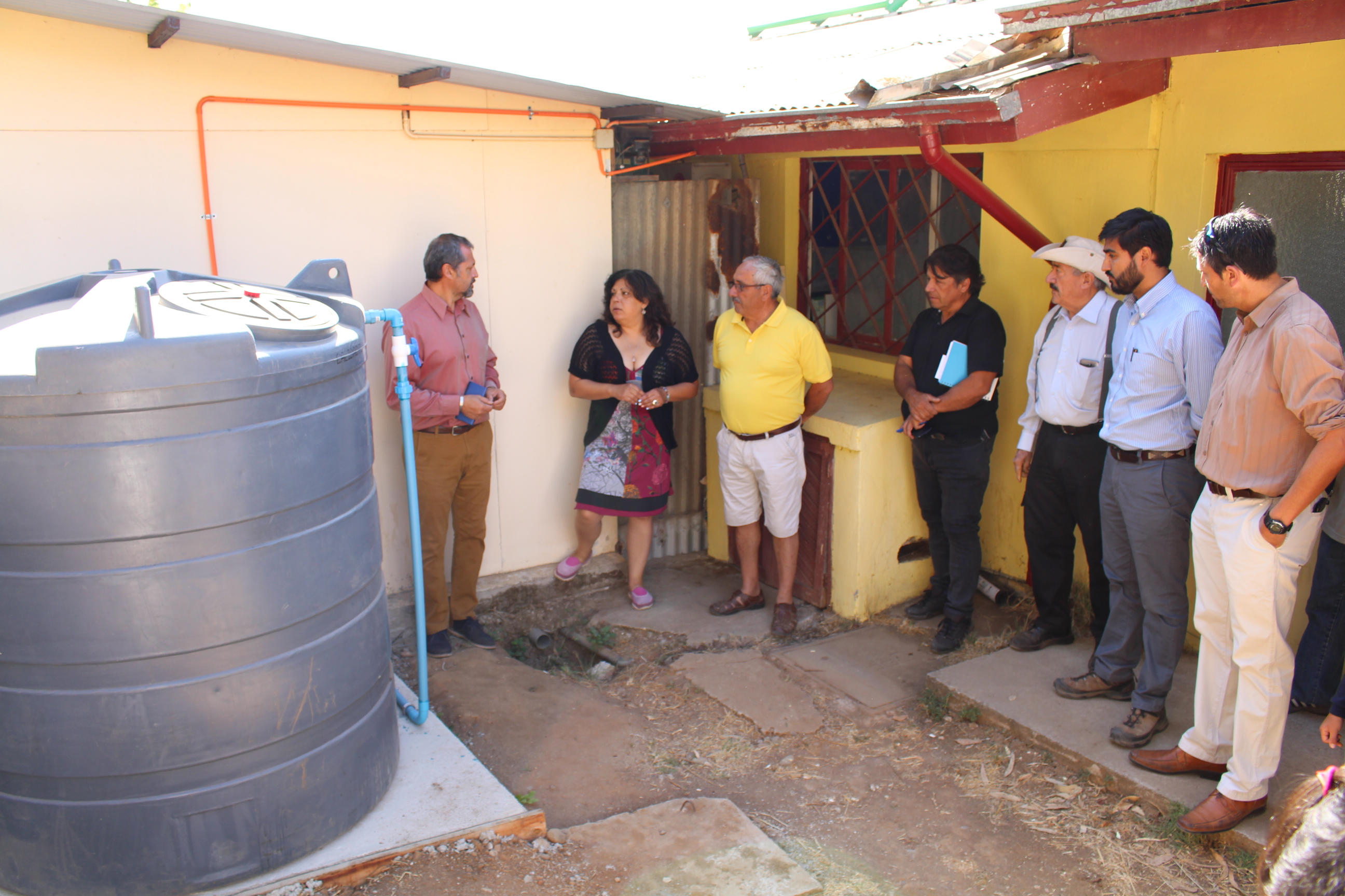 Soluciones: preparan conexión de un nuevo pozo al APR de Boco y particular dona agua para alimentar al sistema