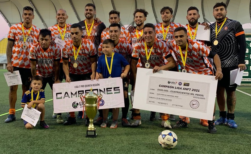 Franco Canadiense y Cordillera fueron campeones de Torneo Fútbol 7 en Estadio Lucio Fariña Fernández.