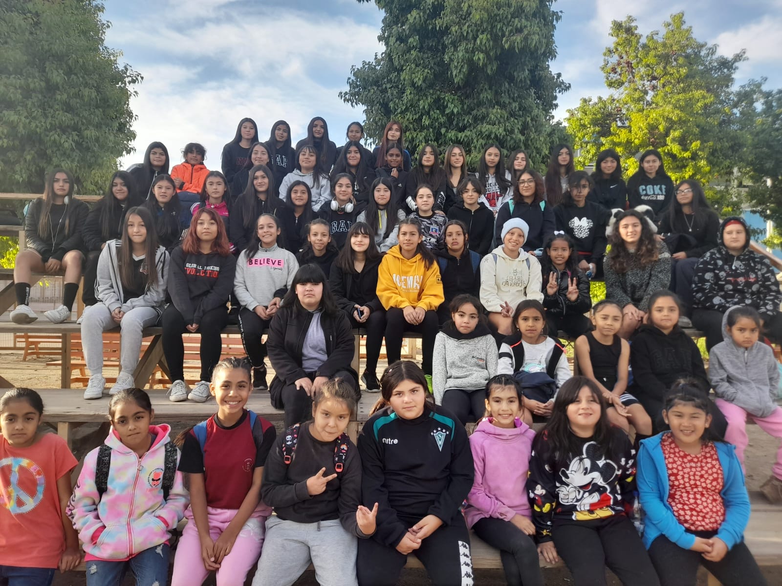 Jóvenes del Taller Municipal de Fútbol Femenino se preparan para nueva fecha de Liga Niñas al Poder 2023.