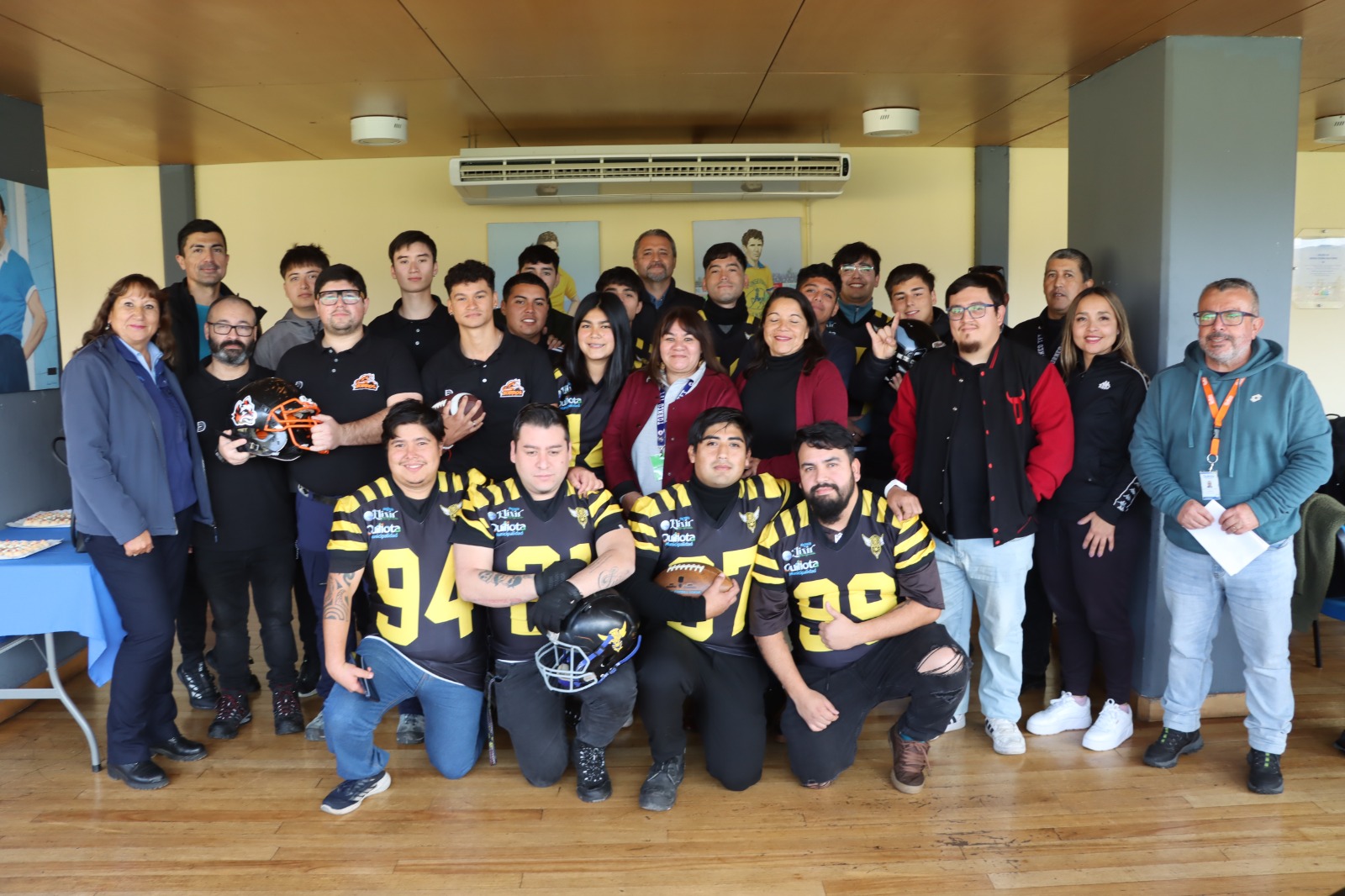 El fútbol americano crece en Quillota con nueva indumentaria y un Campeonato TFT en Estadio Lucio Fariña.