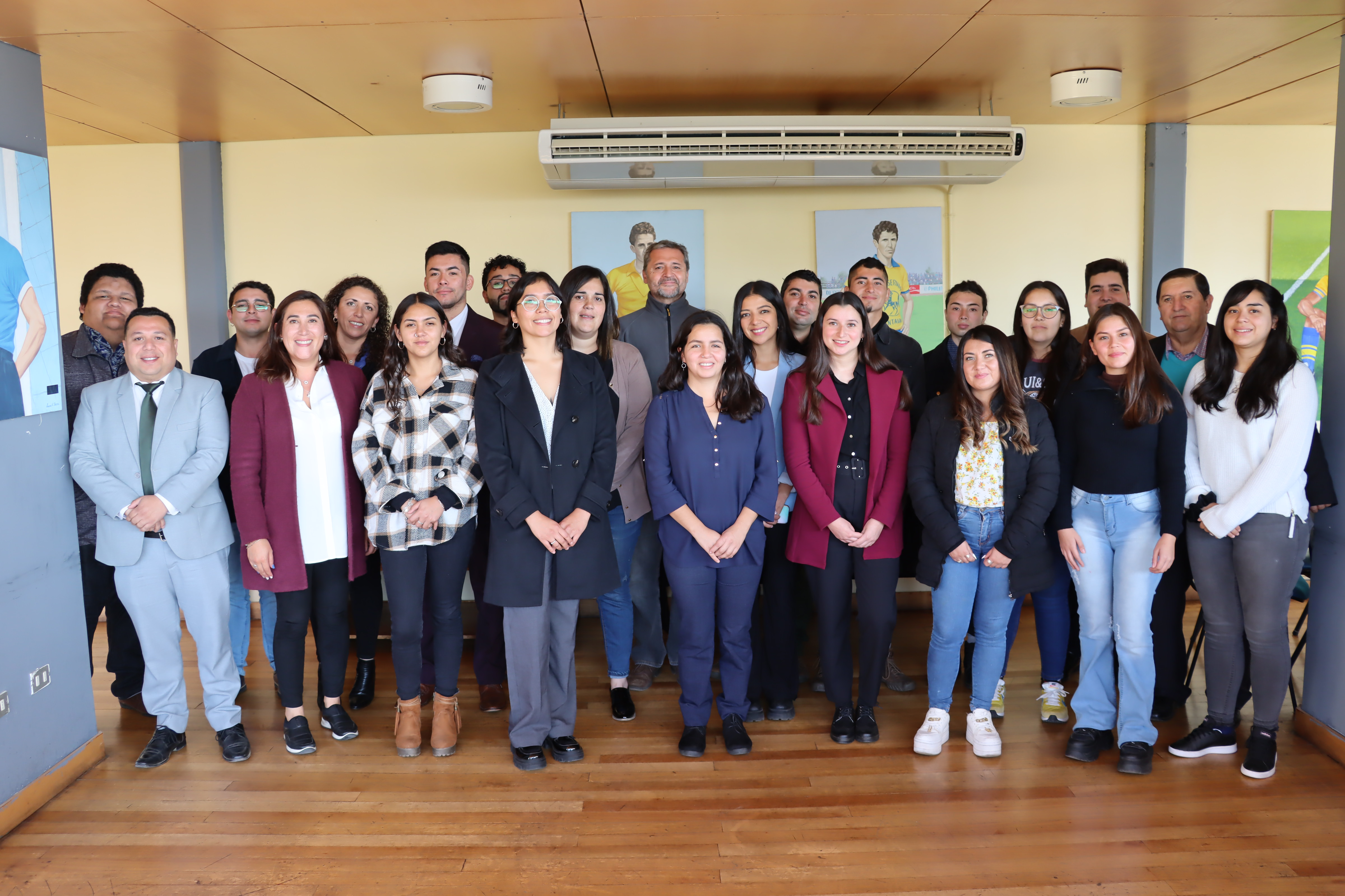 Quillota: 19 profesionales jóvenes se incorporan al Municipio para adquirir experiencia laboral