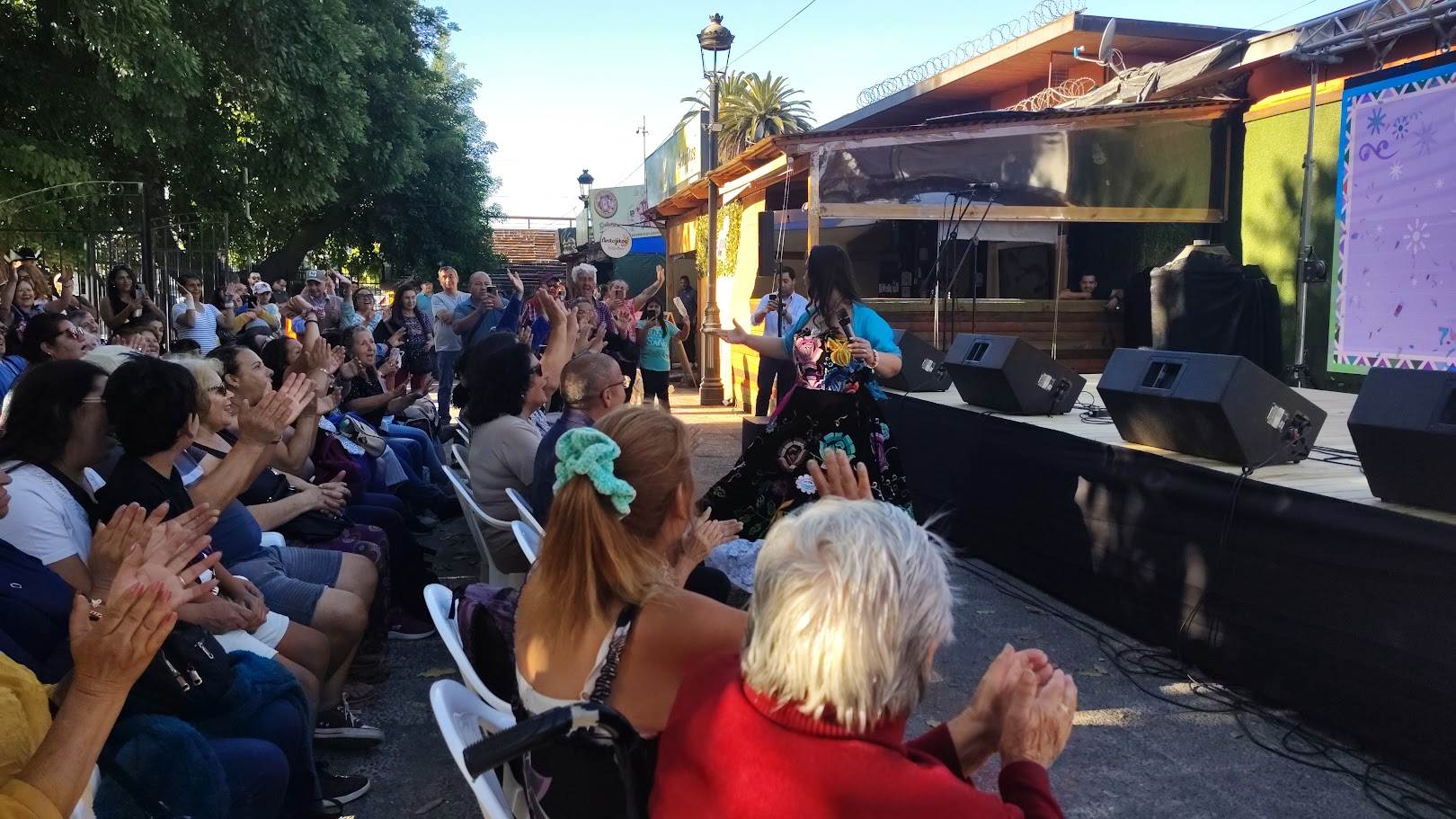 Más de 200 personas disfrutaron del Gran Show Mexicano en Plaza Los Ceibos
