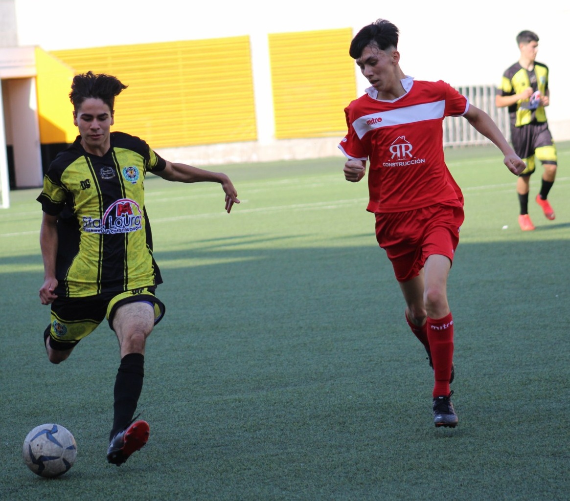 Estadio Municipal Lucio Fariña Fernández, el punto de encuentro para los amantes del fútbol este verano.