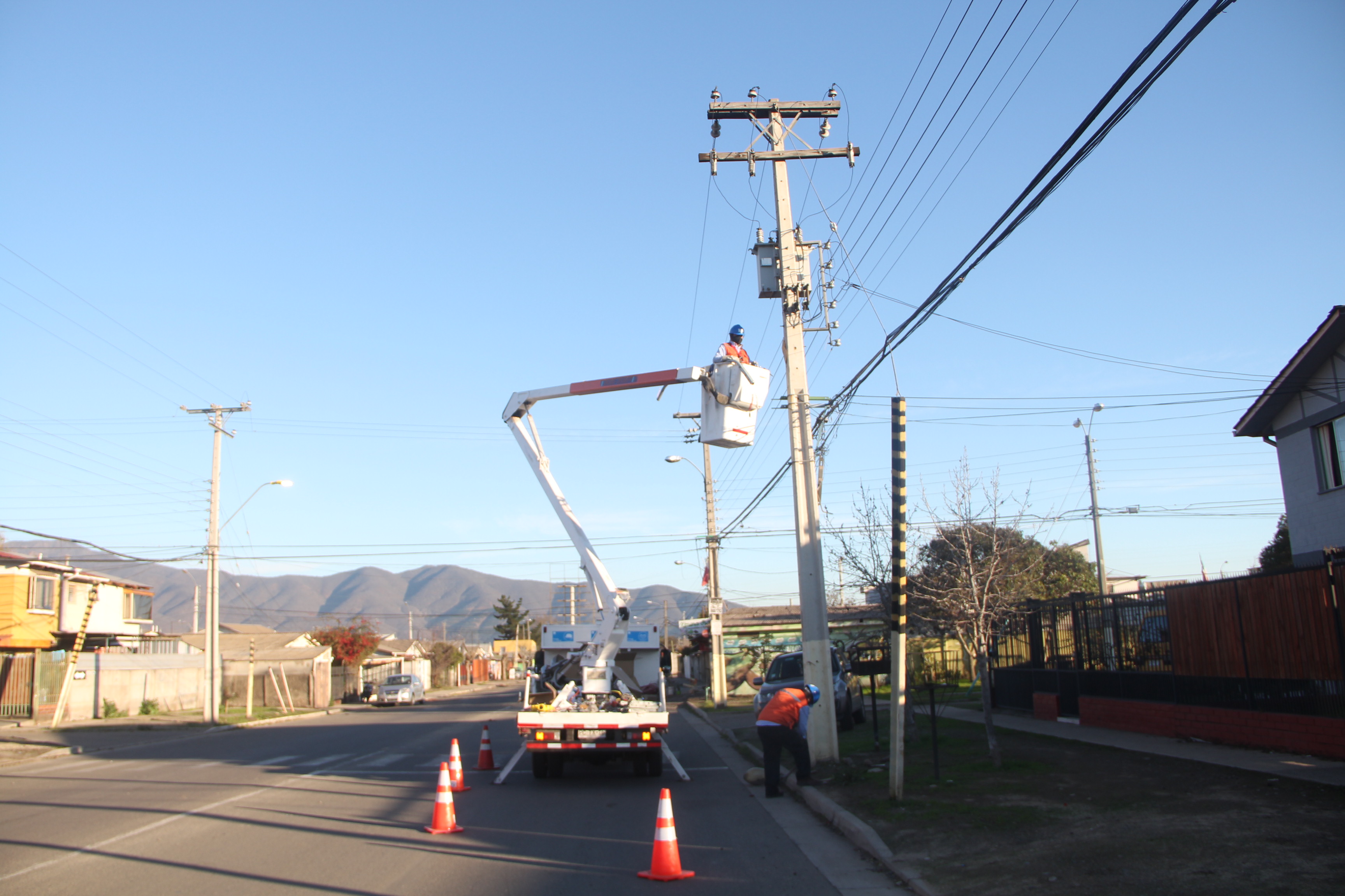 Concejo Municipal de Quillota aprobó empresa que estará a cargo del recambio de 1996 nuevas luminarias LED