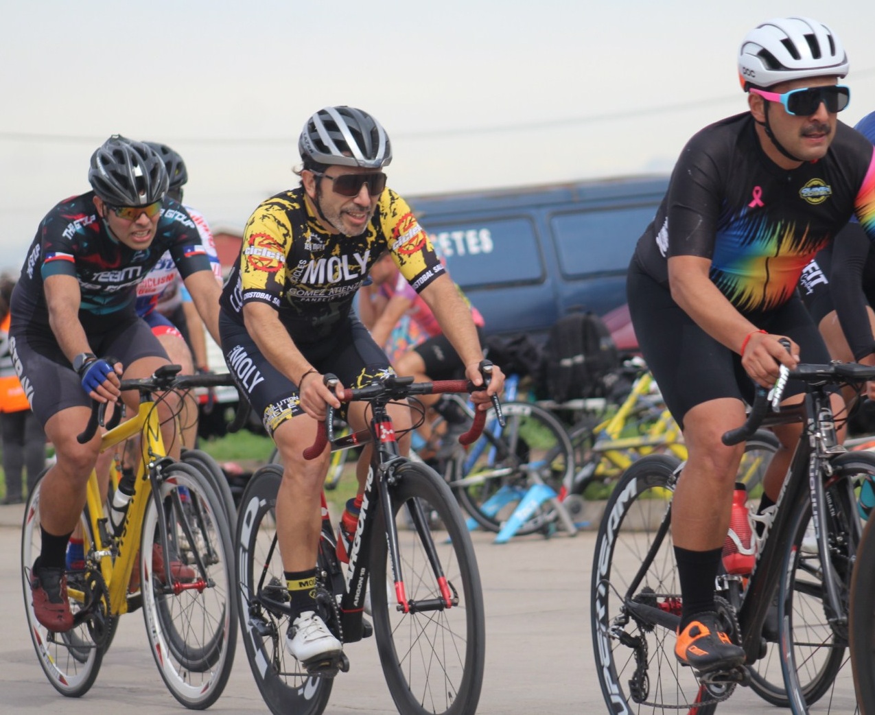 En Quillota se vivió una verdadera fiesta del ciclismo con presencia de corredores a nivel regional y nacional.