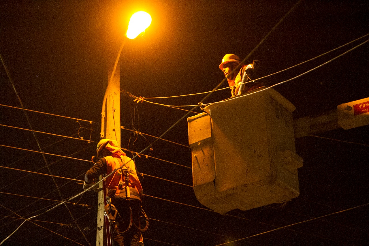 Dos mil nuevas luminarias led para Quillota tendrán tecnología de última generación única en Chile