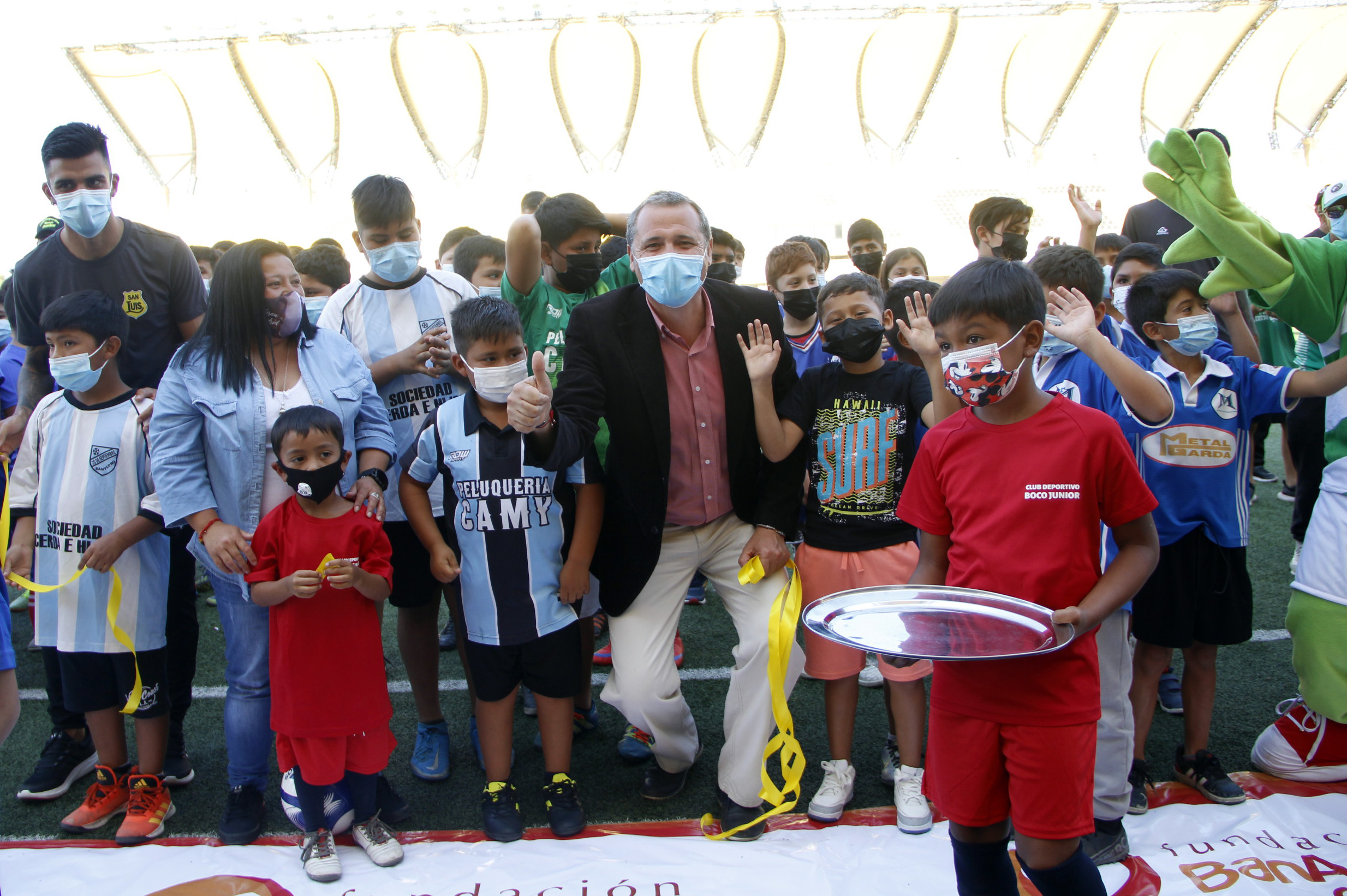 Verano Canario reunió a niños y niñas de clubes amateur con jugadores y cuerpo técnico de San Luis de Quillota