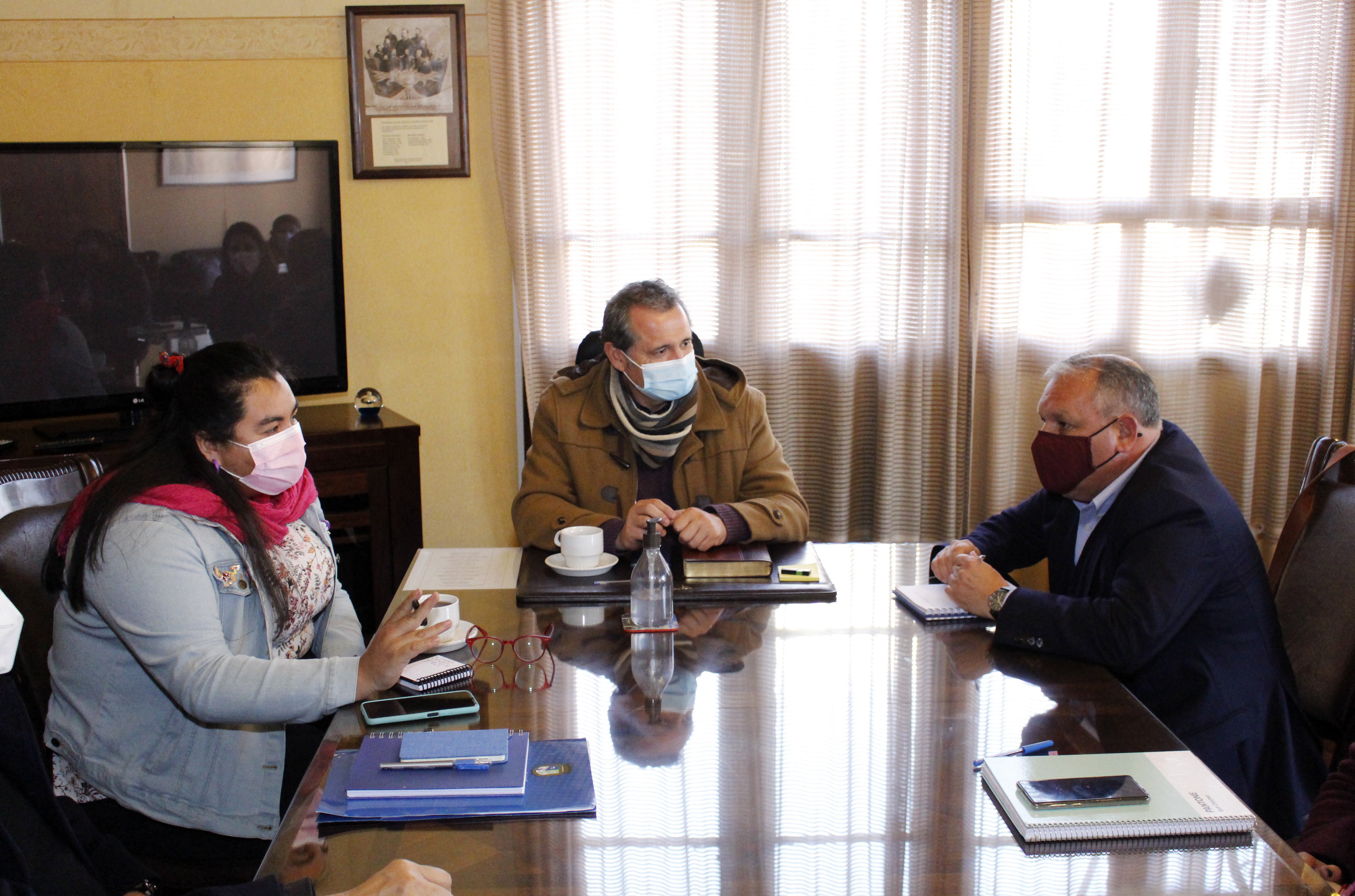 Gobernador Mundaca visitó Quillota y respaldó proyecto del Centro Integral para el Adulto Mayor