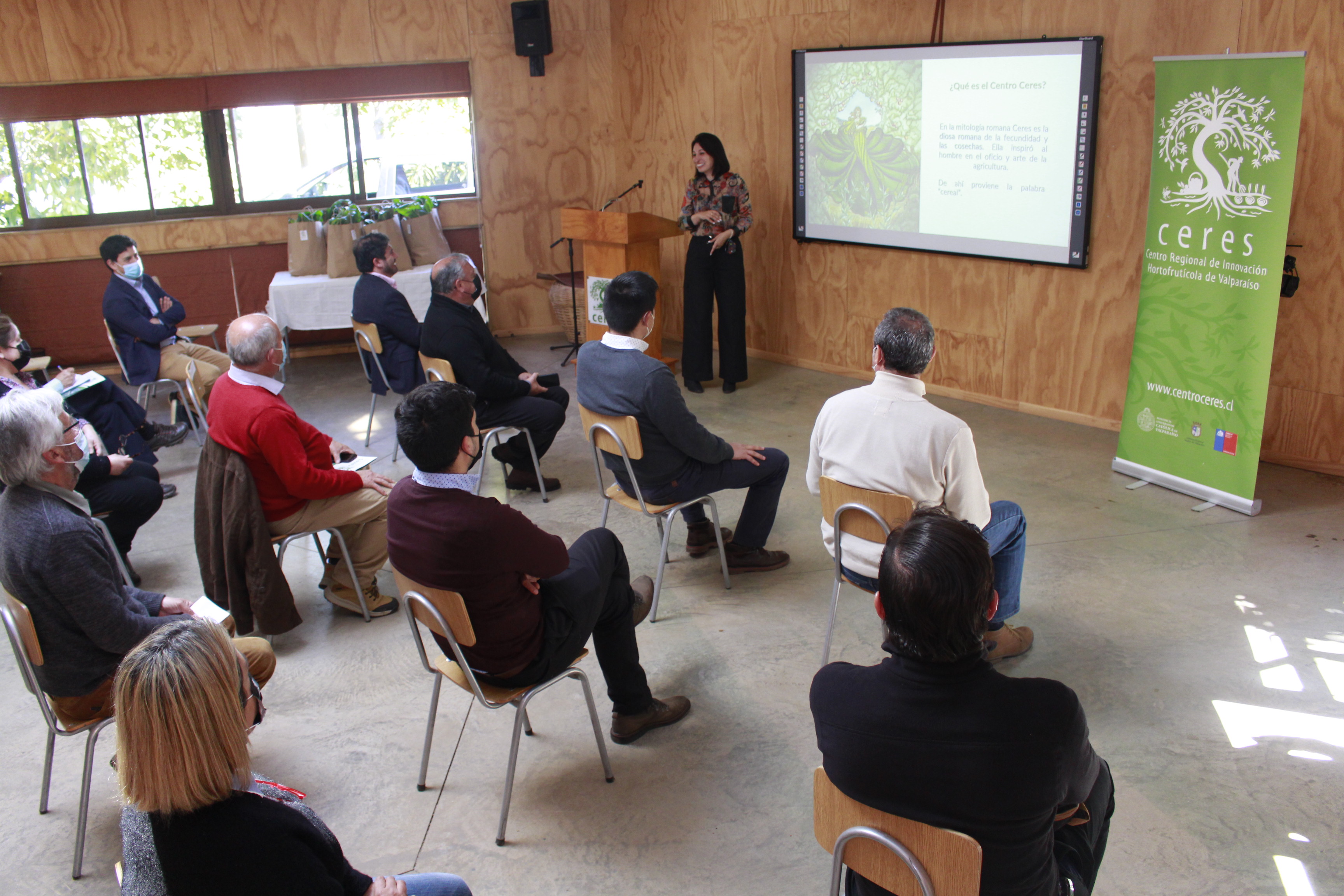 Centro Ceres y autoridades regionales analizan acciones  conjuntas para una agricultura sostenible