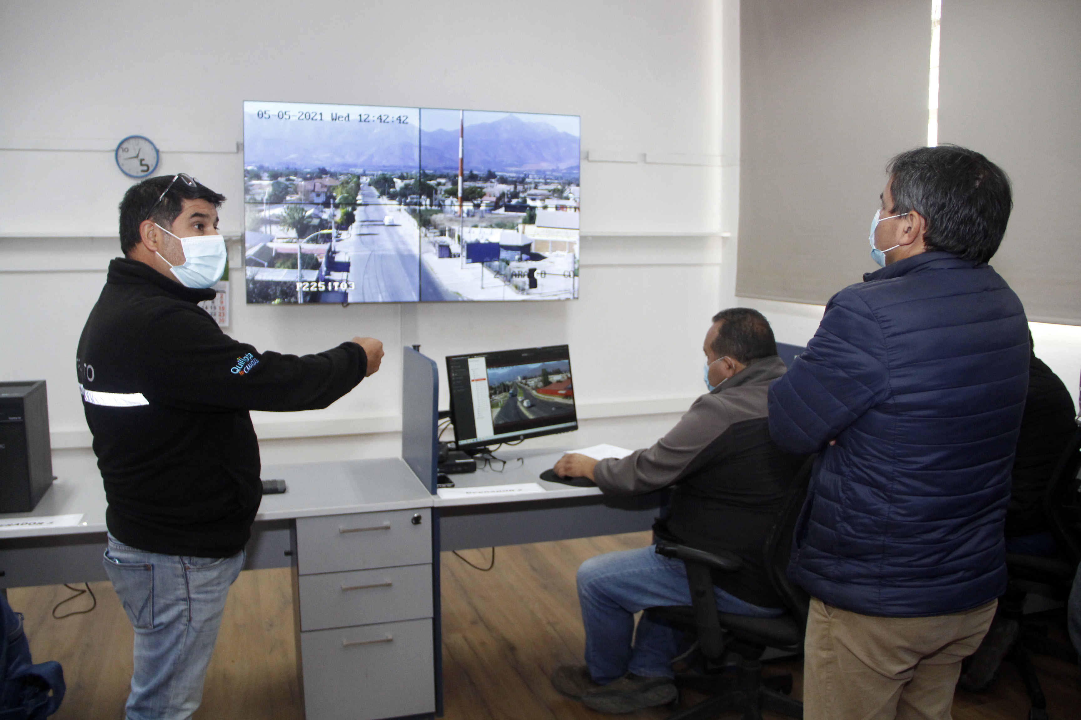 Municipio de Quillota remodeló su central de monitoreo  y ya cuenta con más de 60 cámaras de televigilancia