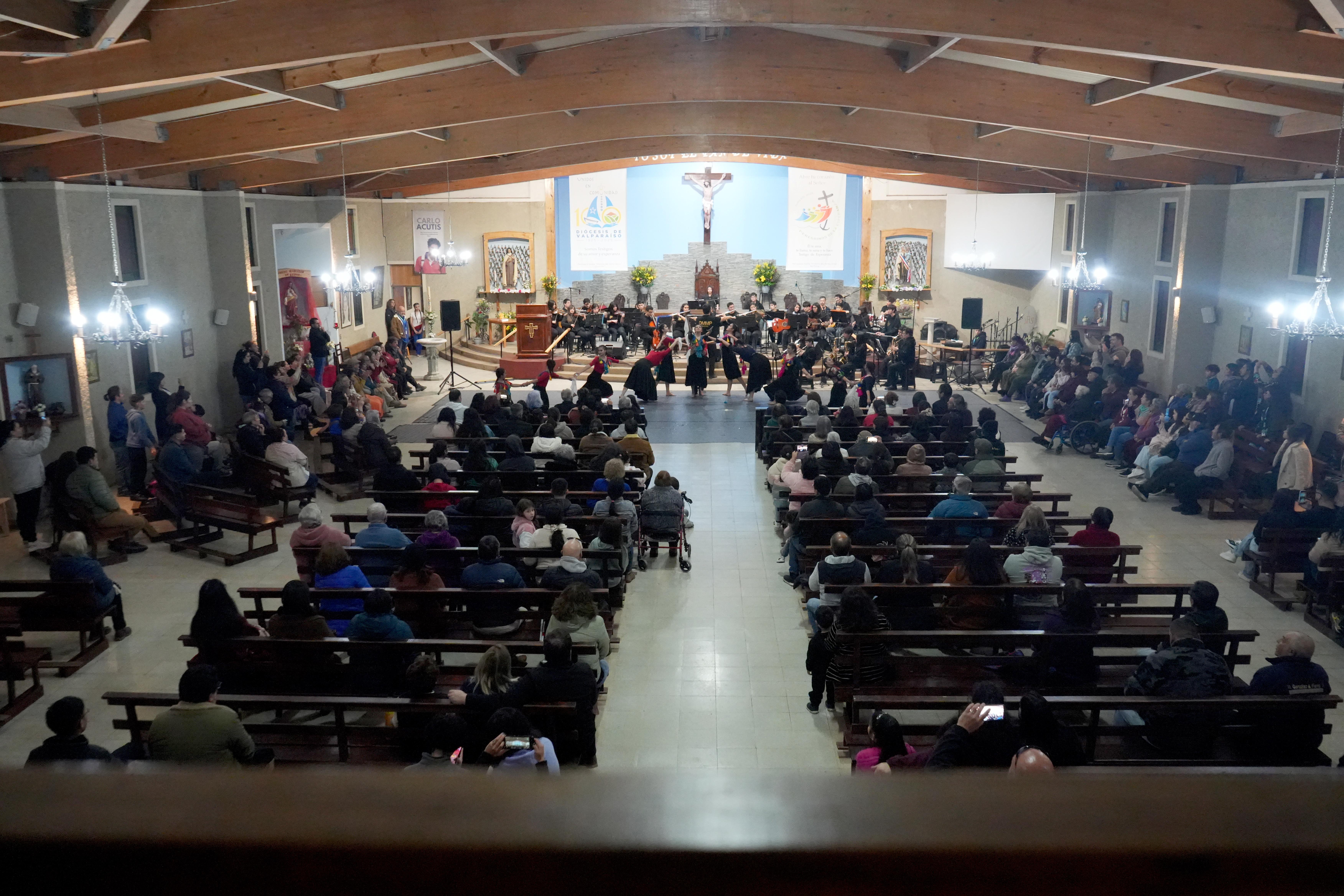 Cerca de 300 personas disfrutaron de Música y Danza en el Templo