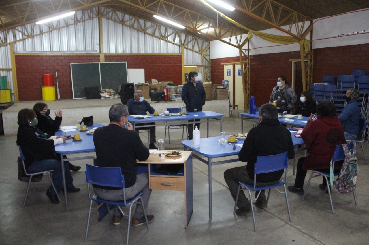 Alcalde y dirigentes de San Pedro analizaron situación de emblemáticos proyectos para el distrito