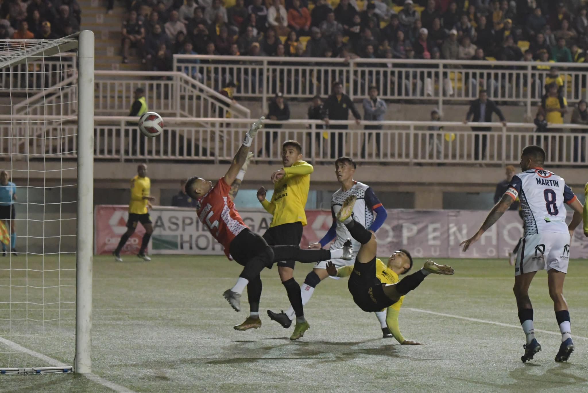 Estadio Municipal Lucio Fariña Fernández respondió de buena forma al intenso fin de semana que enfrentó.