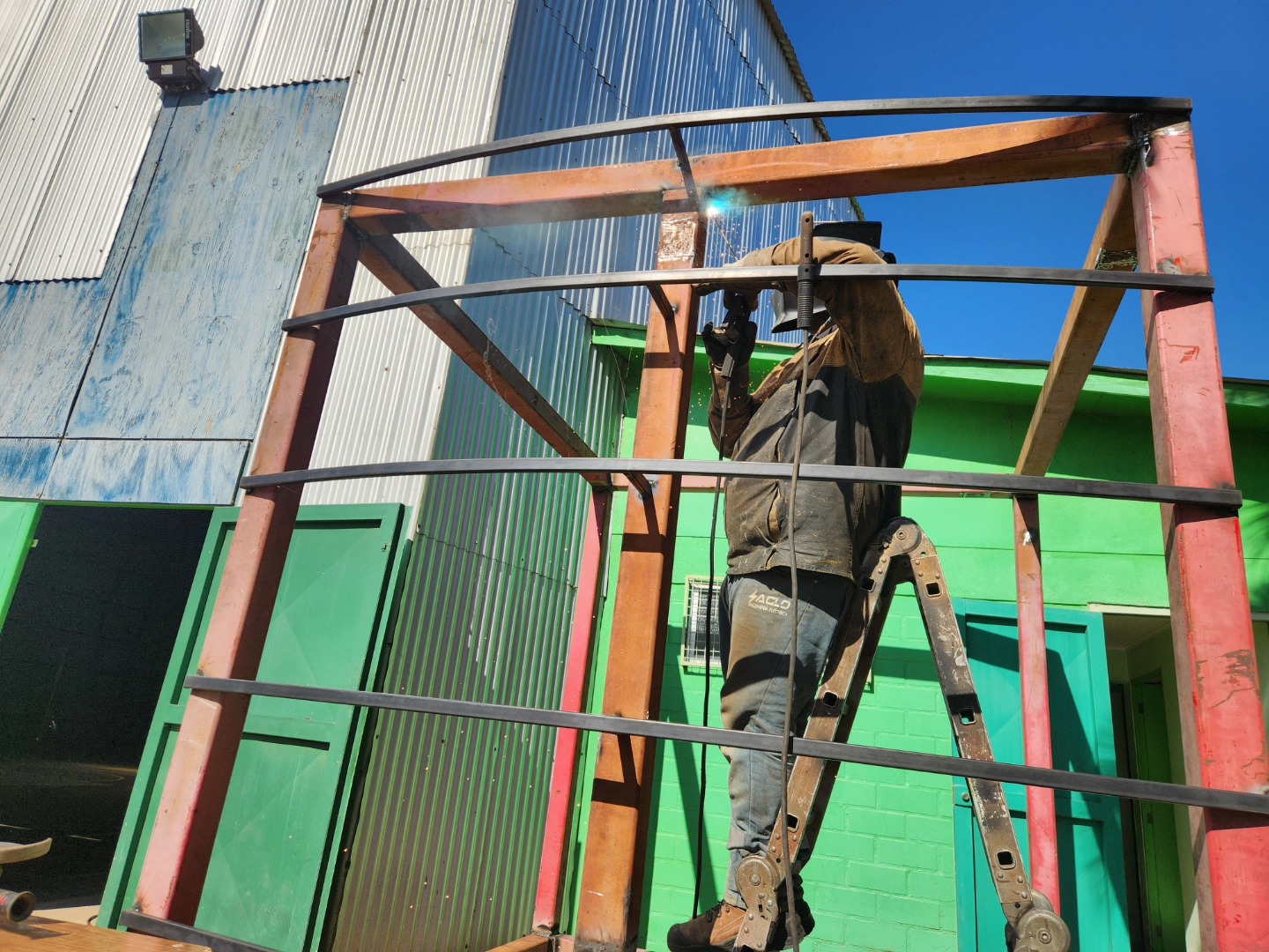 Simposio de Escultores de San Pedro: una instancia participativa de rescate y transmisión patrimonial