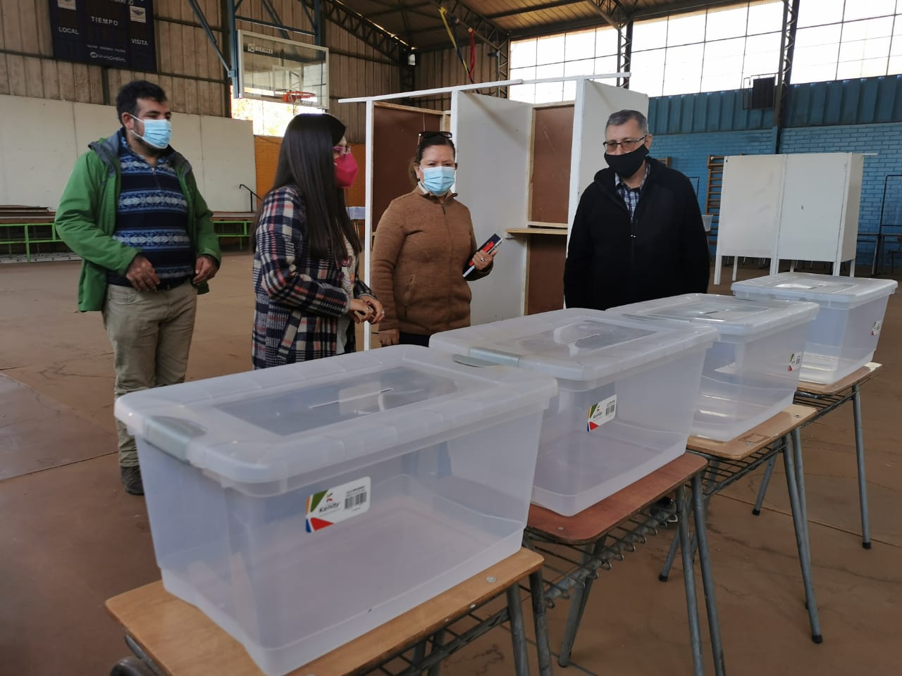 Municipalidad de Quillota implementó importantes medidas sanitarias en recintos para las elecciones