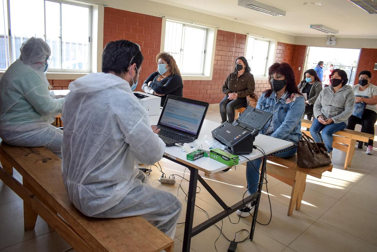 Quillota: Para evitar contagios, los servicios de Dideco se trasladan a los barrios con 