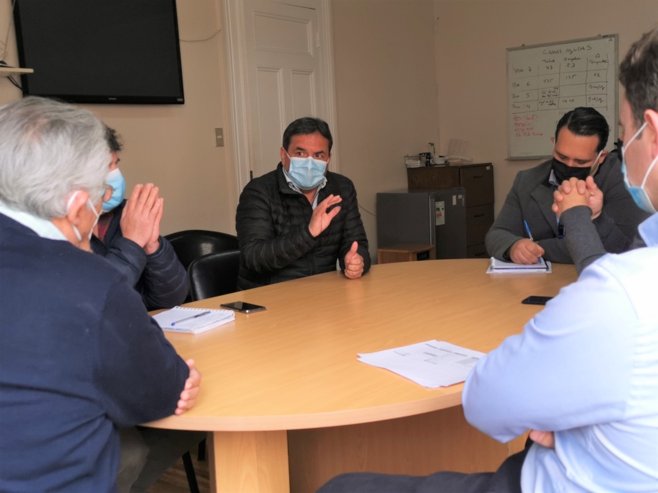 Servicio de Salud Viña del Mar Quillota y Municipalidad de Quillota inician mesa técnica para abordar cobertura de pacientes en domicilios, especialmente de la tercera edad