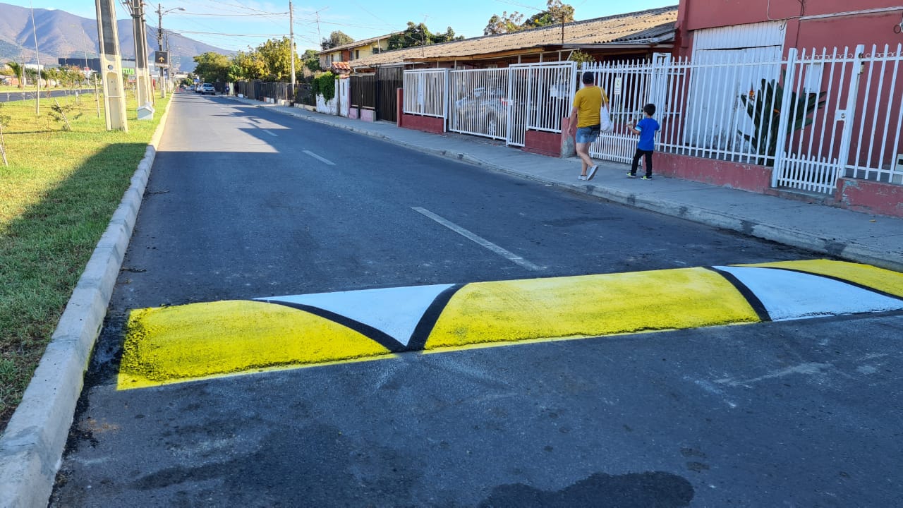 Quillota: Comunidad previene accidentes de tránsito con novedoso sistema de 