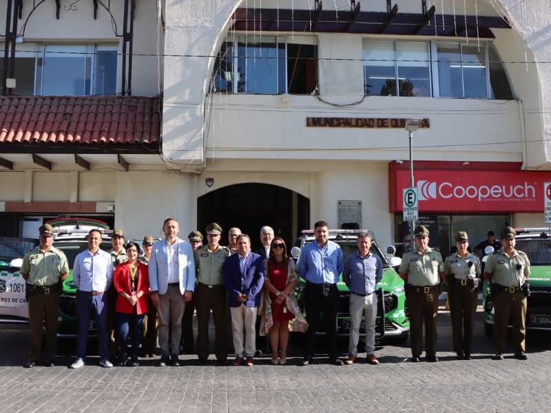 Tres modernos vehículos recibió Carabineros para reforzar la labor de seguridad pública en Quillota y San Pedro
