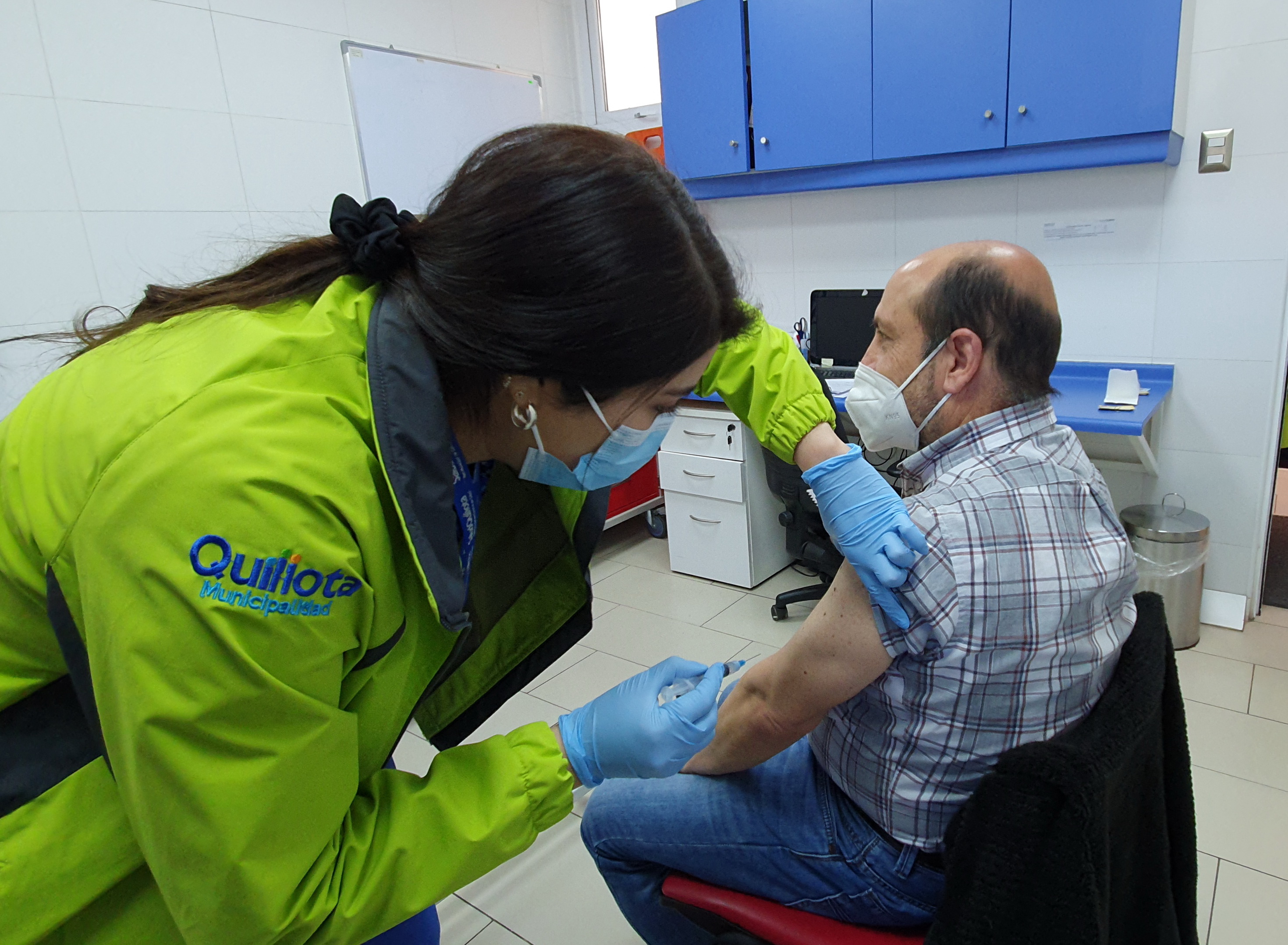 Casi el 60 por ciento de adultos mayores ya han recibido su Dosis de Refuerzo en Quillota