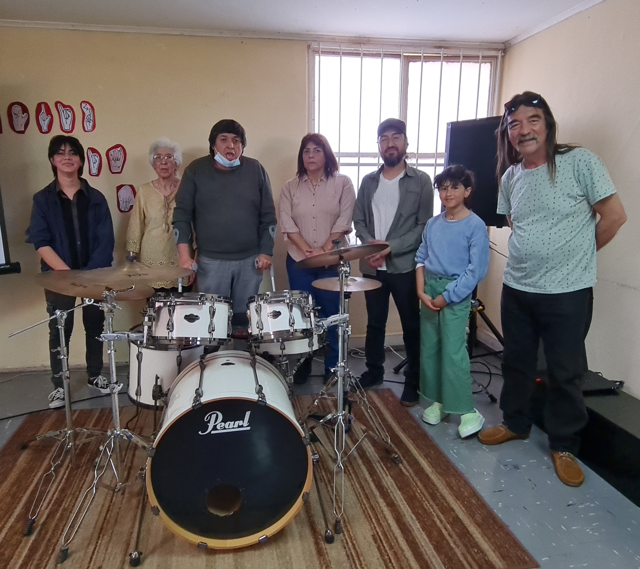 Taller de batería, la iniciativa que permite recuperar pacientes con secuelas de Covid-19 y enfrentar la depresión en Quillota