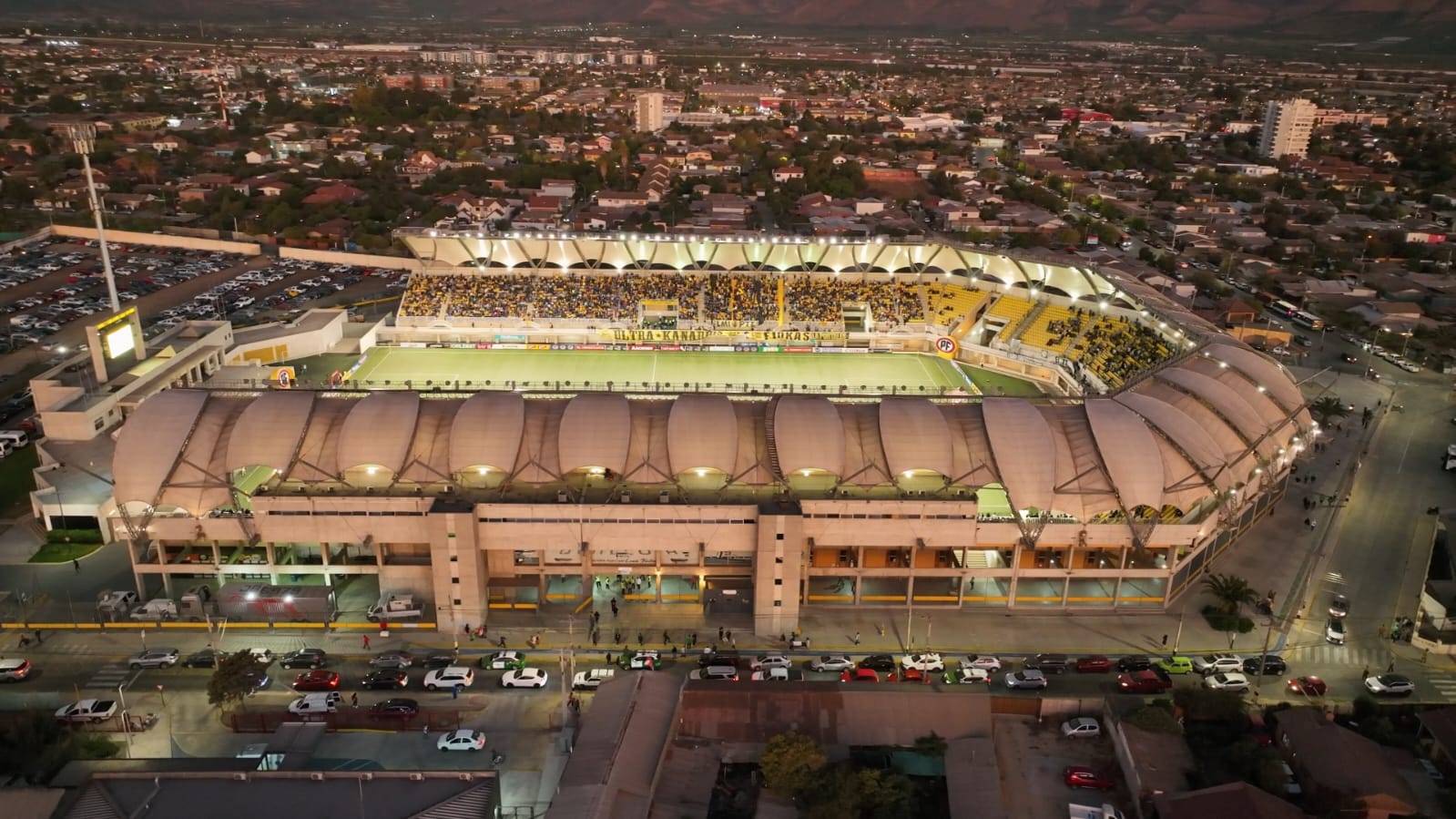 Municipio de Quillota ratifica su compromiso con el fútbol amateur abriendo sus estadios para los clubes.
