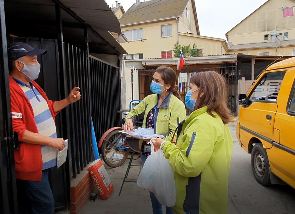 Más de 9 mil personas reciben medicamentos y alimentos “a domicilio” o en sus sedes vecinales en Quillota
