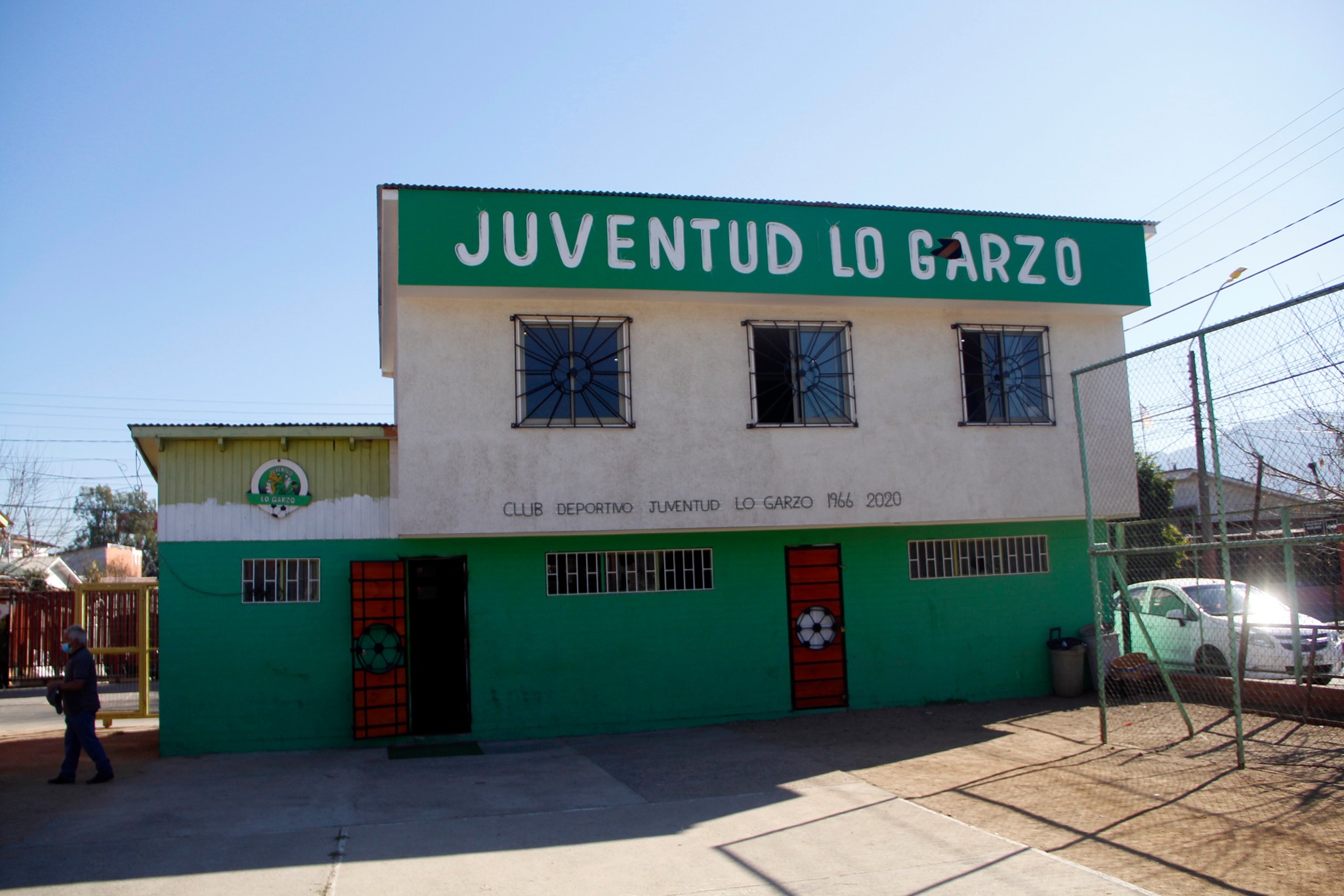 Estableciendo compromisos con las instituciones avanza el deporte en los barrios.
