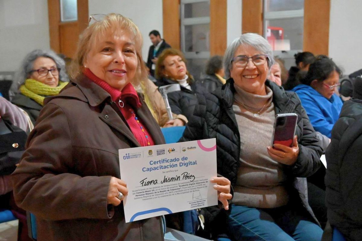 Personas mayores de Quillota fortalecieron sus habilidades en taller de alfabetizaci&oacute;n digital