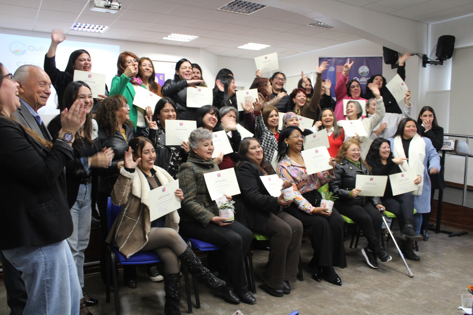 M&aacute;s de 120 mujeres fortalecieron su autonom&iacute;a laboral a trav&eacute;s del Programa Mujeres Jefas de Hogar en Quillota