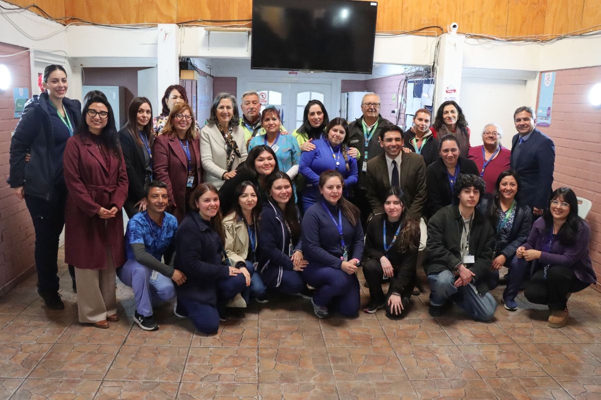 Ministra de Salud se compromete con el futuro Centro Integral para las Personas Mayores: "Es un sue&ntilde;o para nosotros"