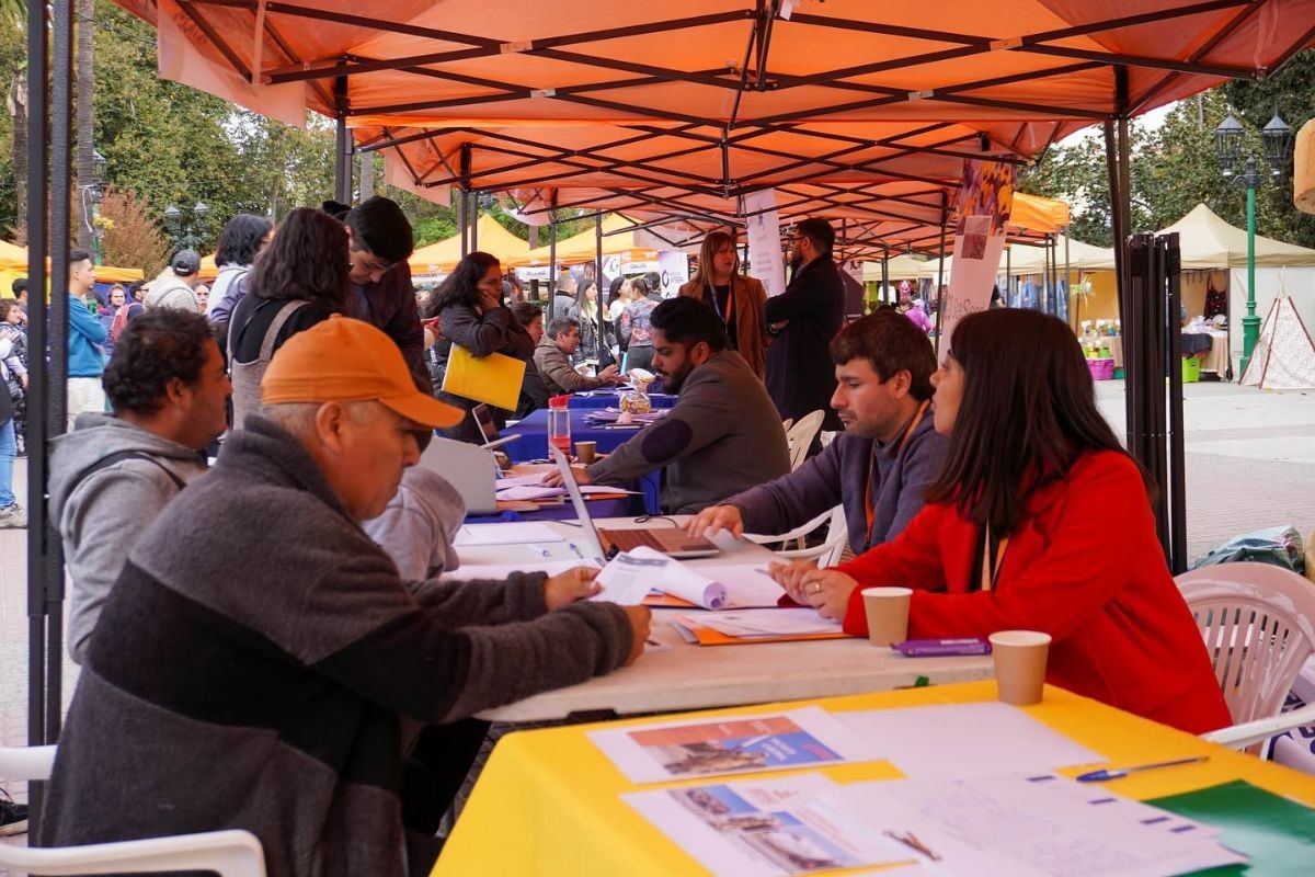 Feria Laboral OMIL Quillota 2026 ofrecer&aacute; m&aacute;s de 300 vacantes de empleo a vecinos y vecinas