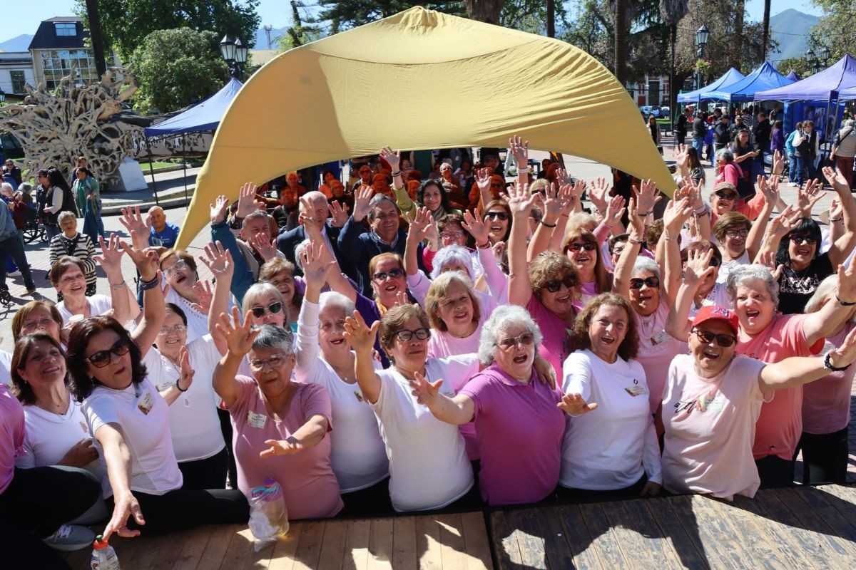 Quillota celebr&oacute; masivo encuentro de bienestar integral para las personas mayores