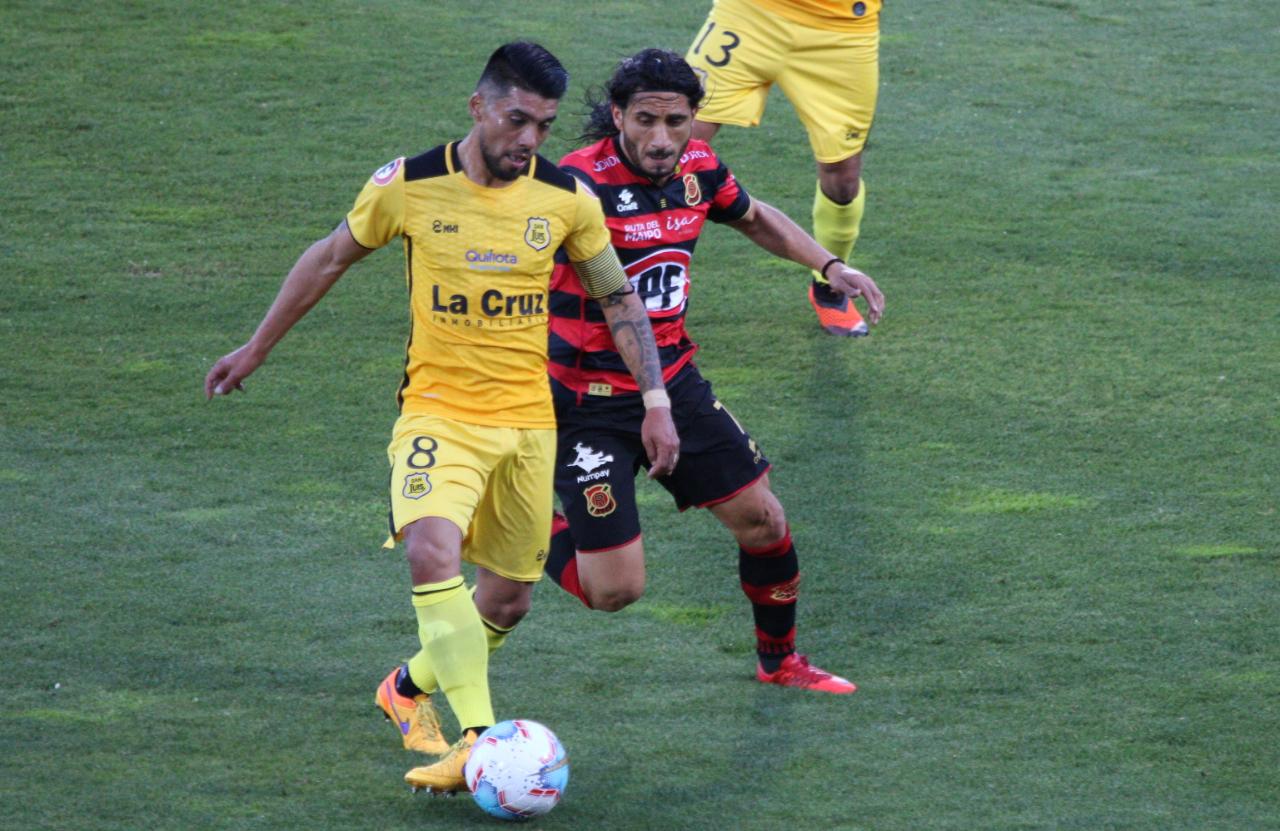 Durante diciembre continuará el fútbol profesional en Estadio Municipal Lucio Fariña Fernández.
